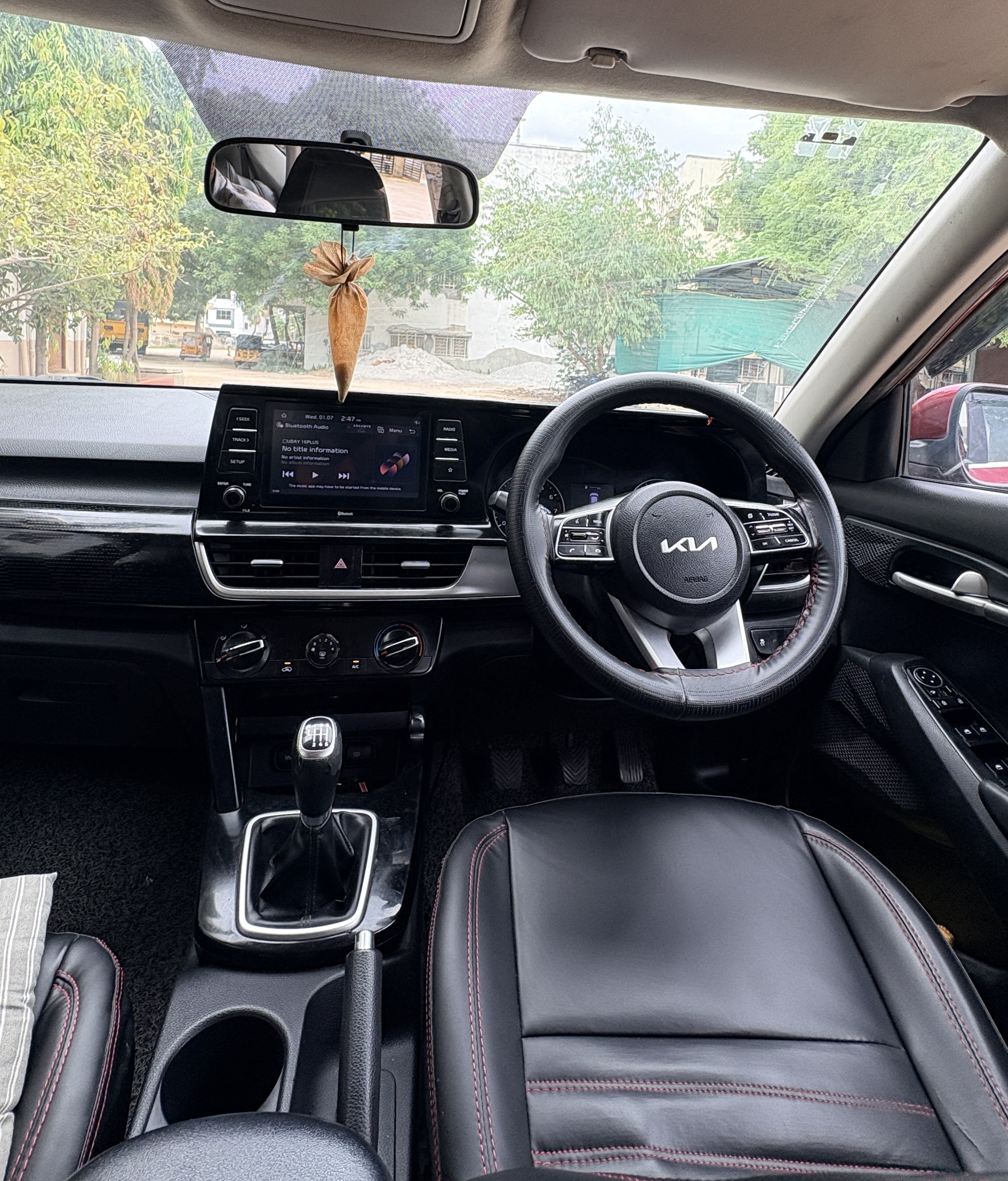 kia seltos view 2