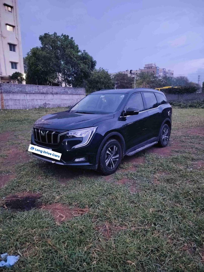 mahindra xuv 700 diesel view 4