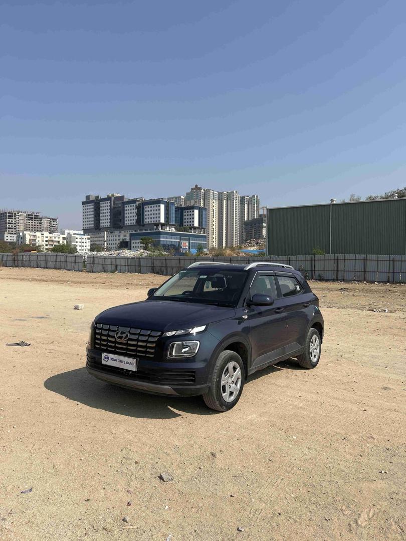 hyundai venue view 4